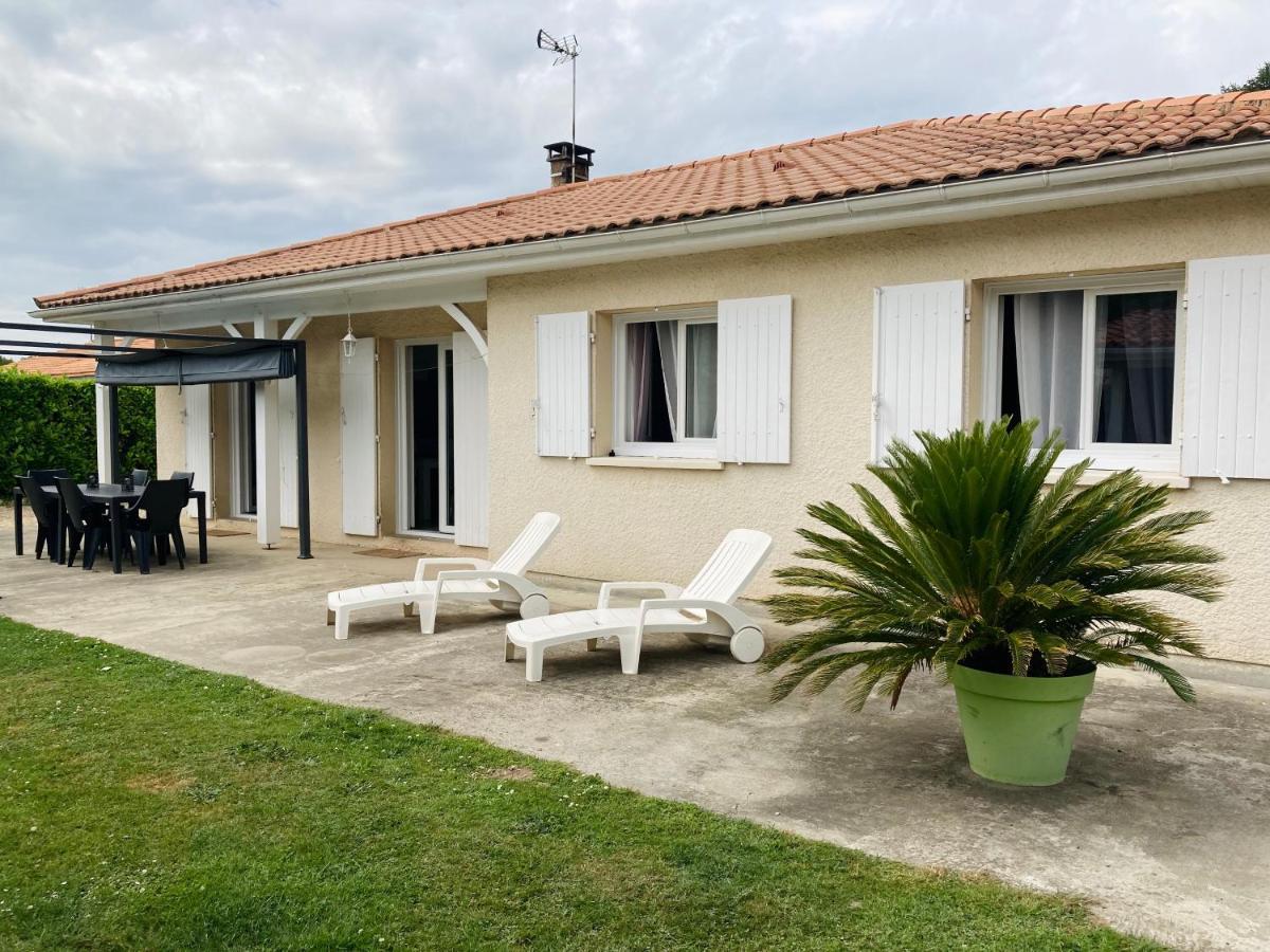 Saint-Genes-de-Fronsac Maison Familiale Avec Jardin De 1500M2 מראה חיצוני תמונה