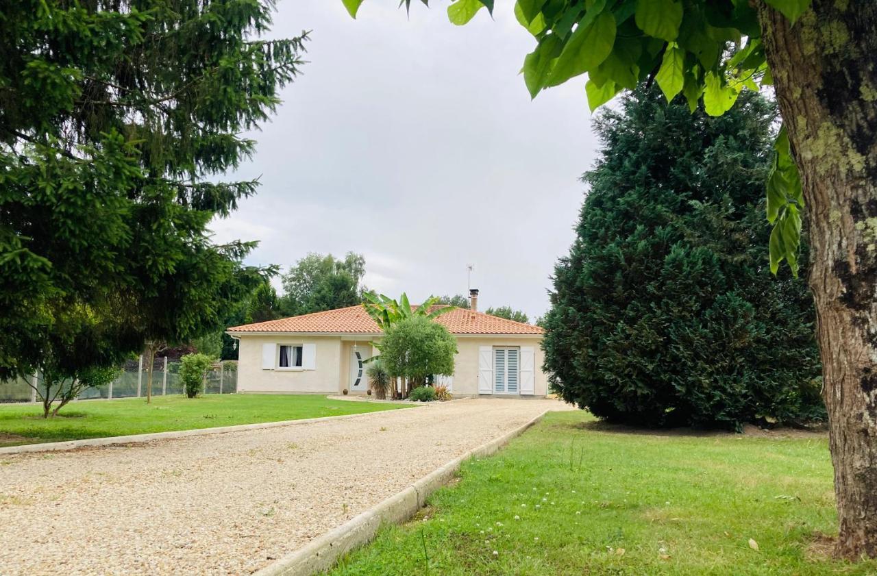 Saint-Genes-de-Fronsac Maison Familiale Avec Jardin De 1500M2 מראה חיצוני תמונה